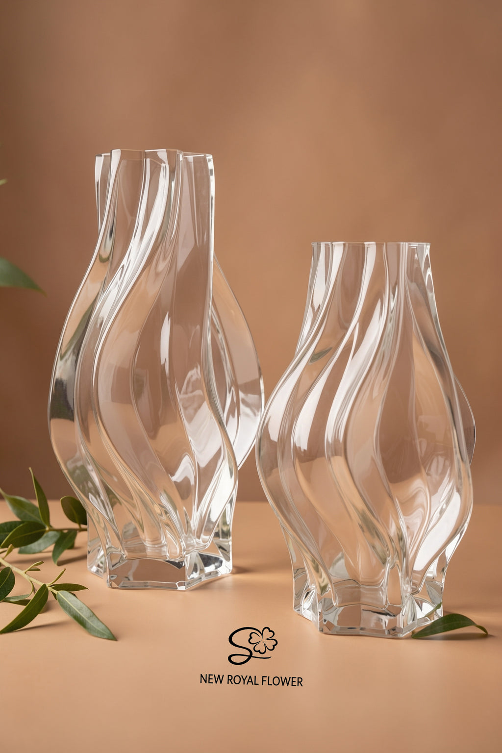 WaveRipple Sculpted Clear Glass Vase