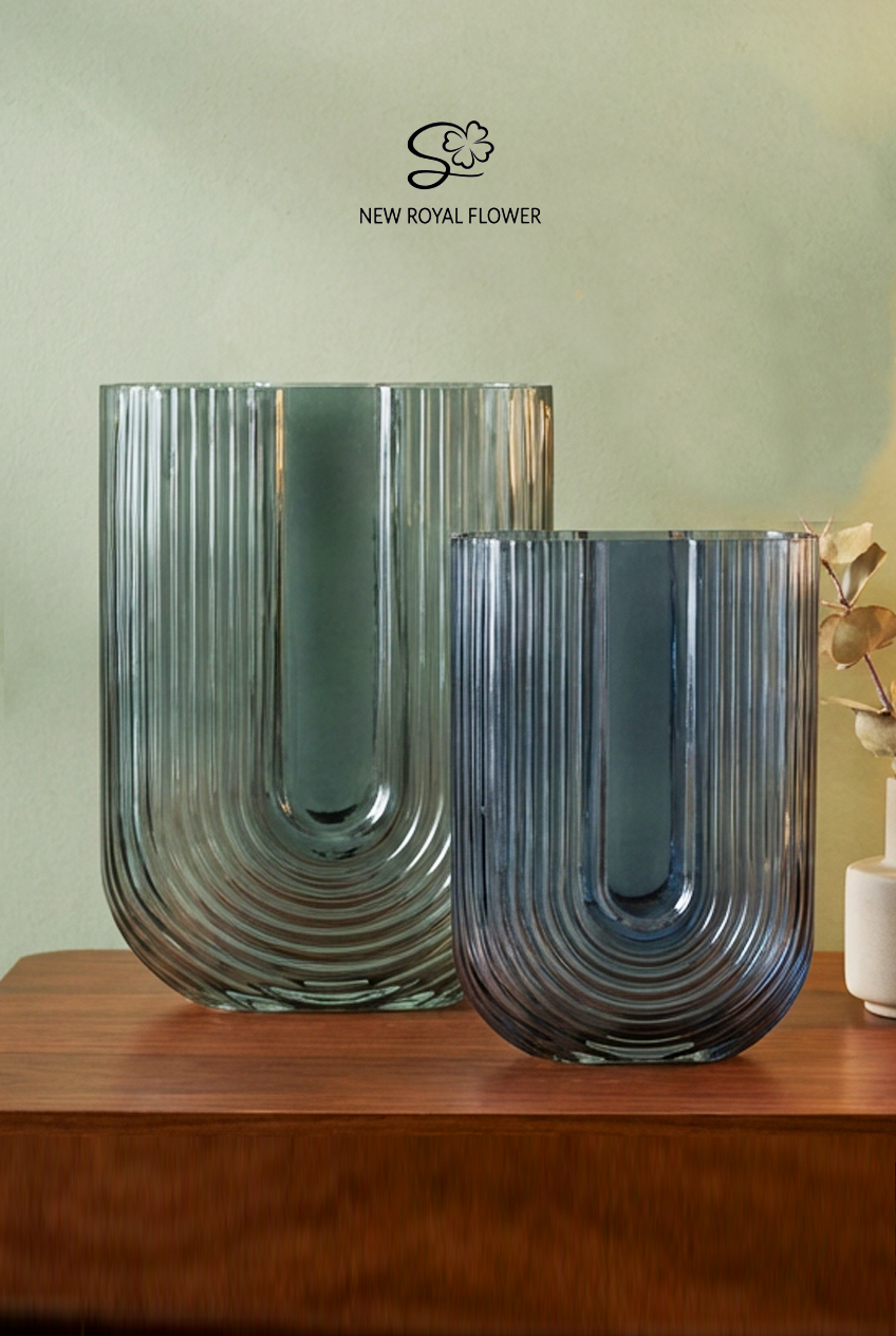Ribbed U-Back Light Blue Glass Vase