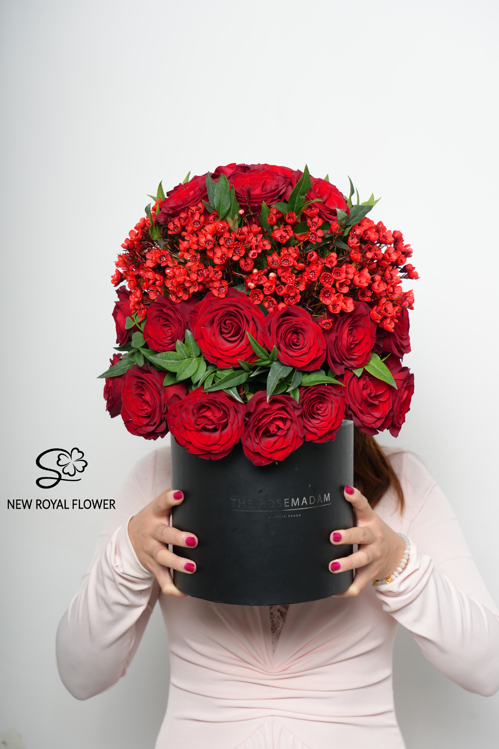Scarlet Passion Luxury Rose Hat Box