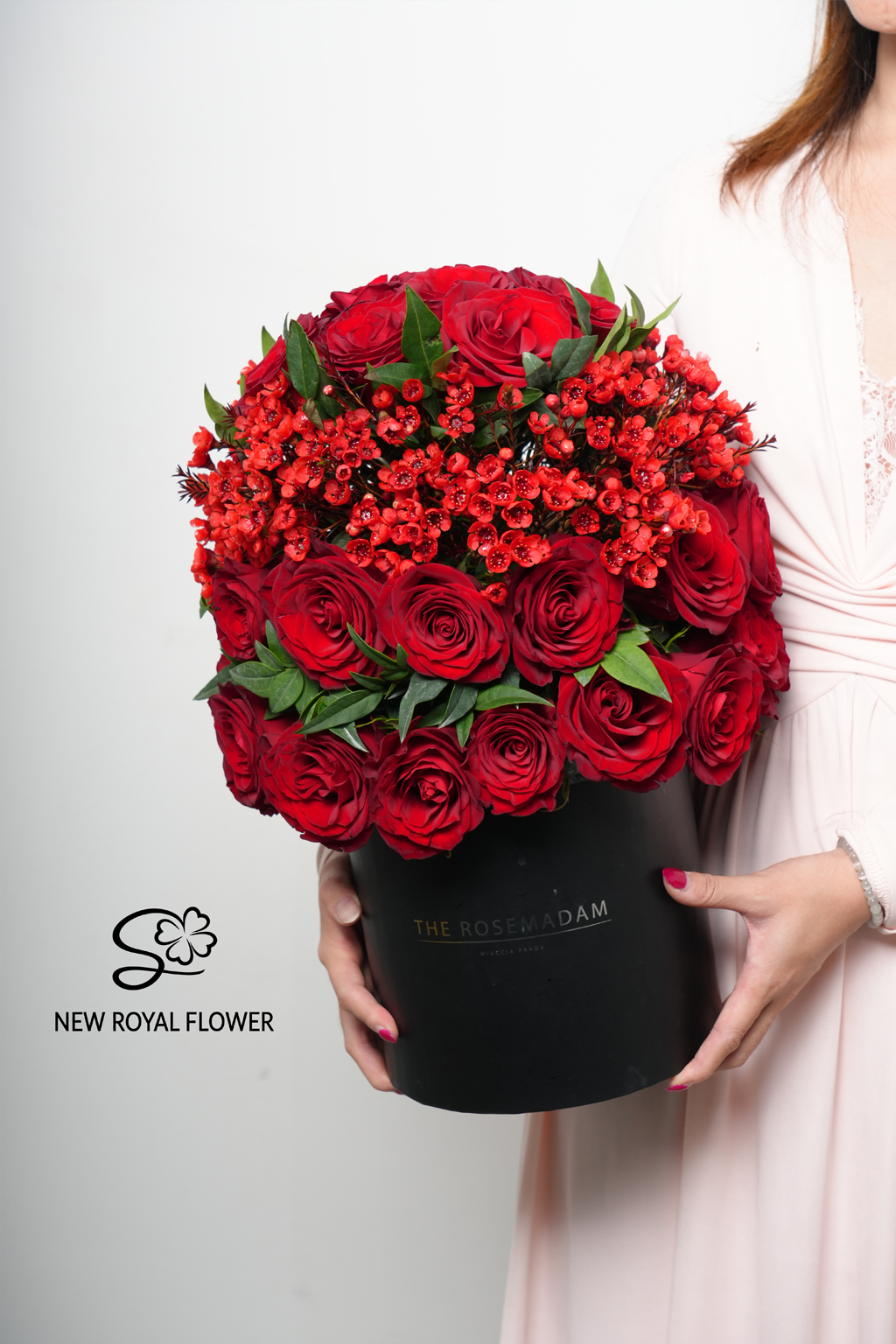 Scarlet Passion Luxury Rose Hat Box
