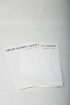 Printed White Flower Bouquet Wrapping Sheets – Minimal Text Design (Set of 10)