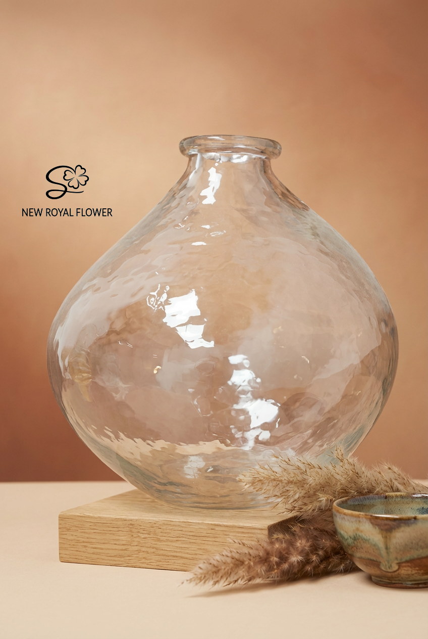 Textured Bulb Clear Glass Vase