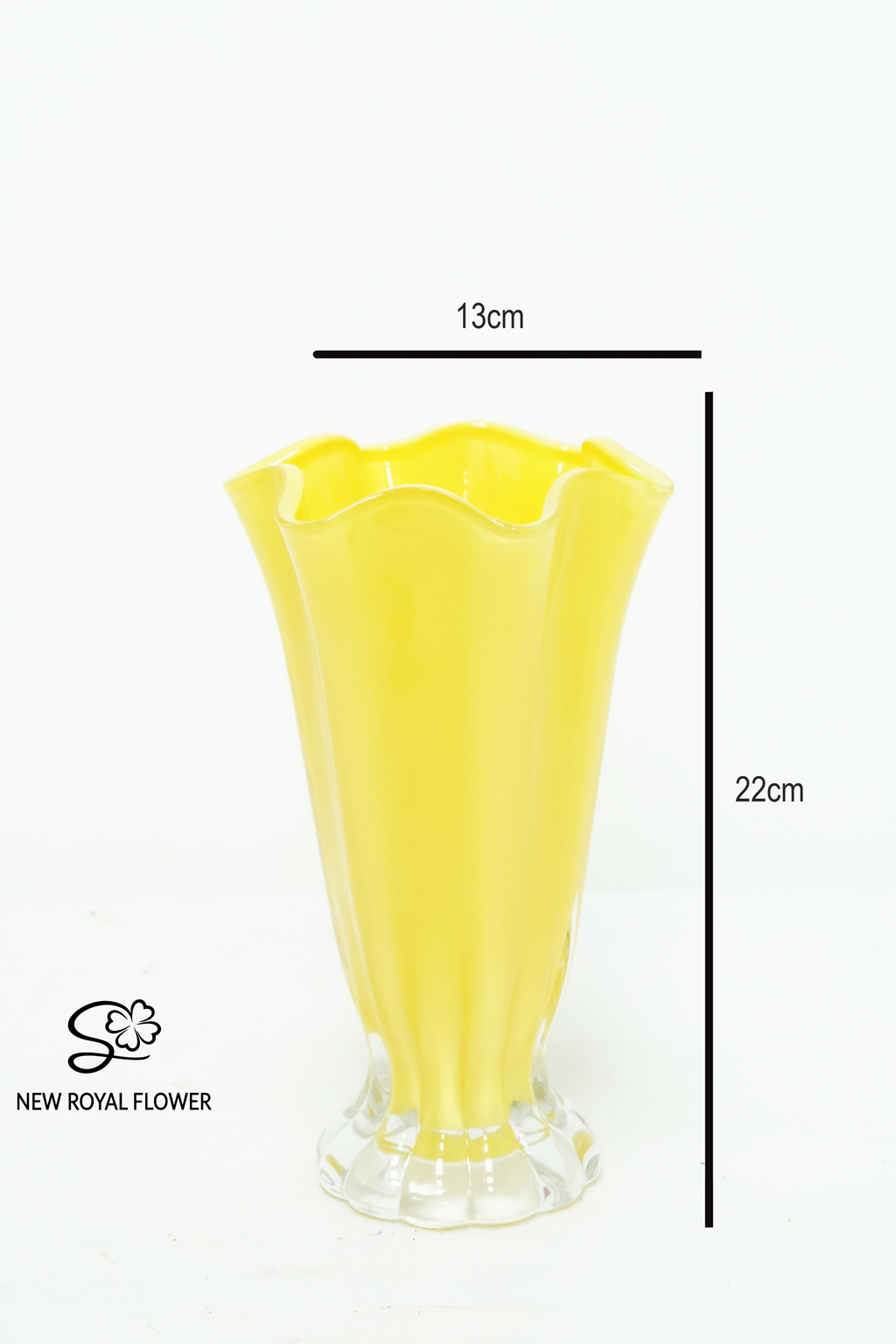 Elegant Fluted Glass Flower Vase