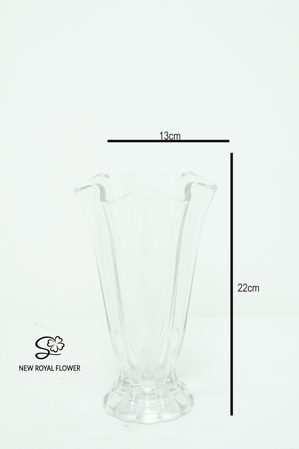 Elegant Fluted Glass Flower Vase