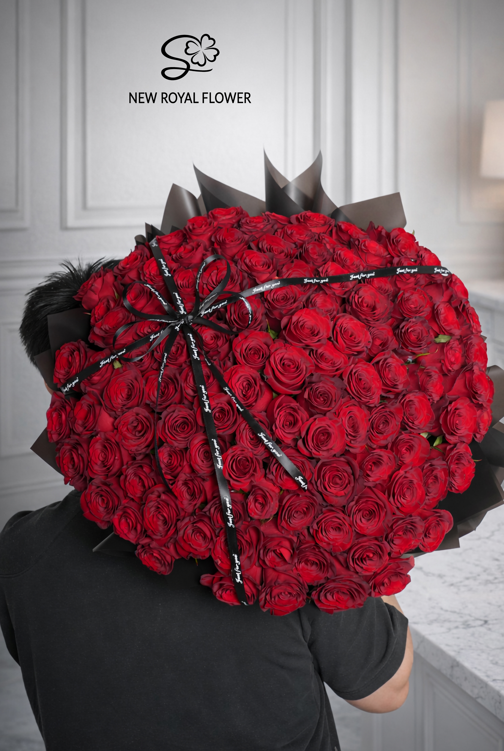 101 ROSE HAND BOUQUET