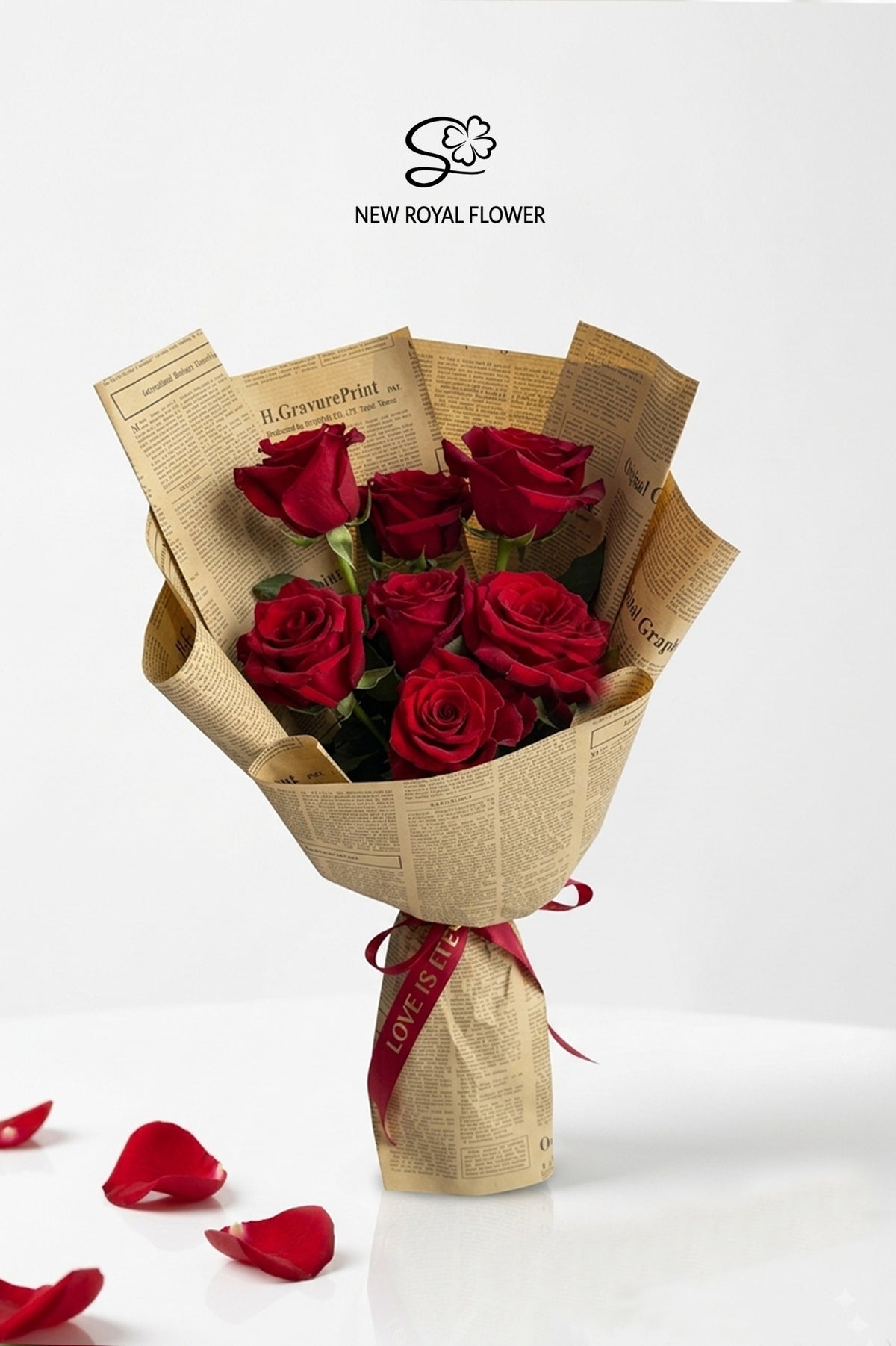 7 Red Rose Vintage Bouque